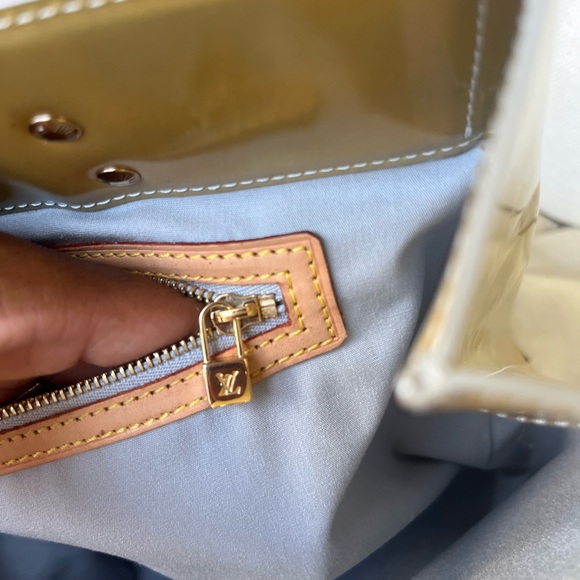 Louis Vuitton Vernis Reade - Picture 5 of 15